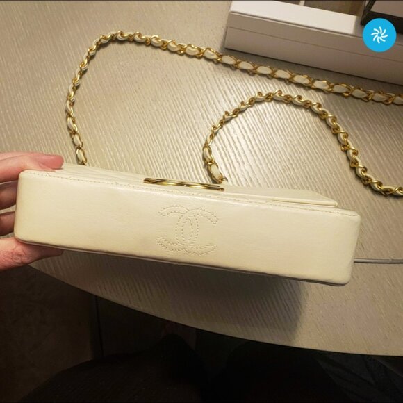 Chanel Vintage Interlocking CC White Leather Flap Bag Purse ✨🤍 - Picture 8 of 17